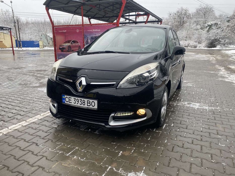 Продам сценік 2013р