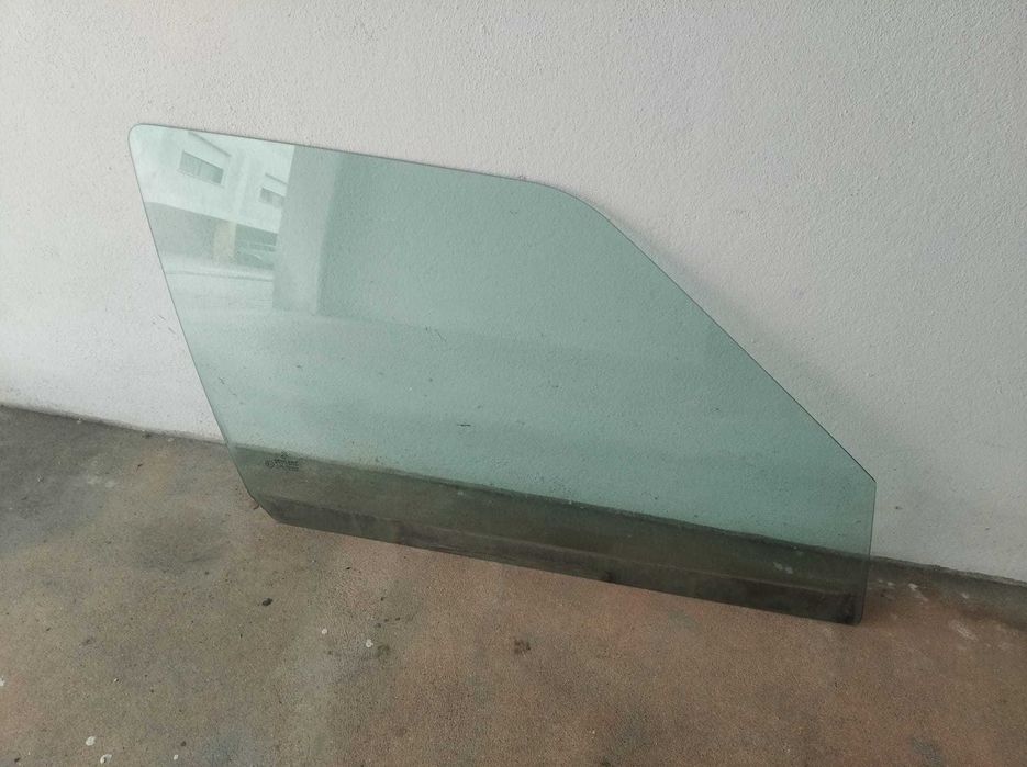 Citroën AX - Vidro Verde da Porta Direita