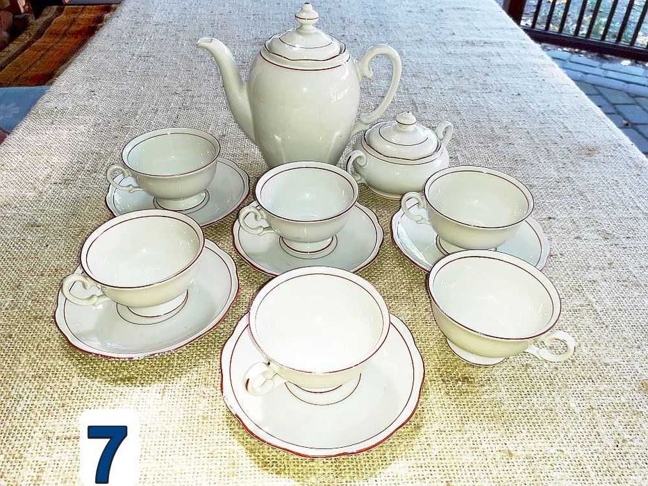 Stara Porcelana, Antyki