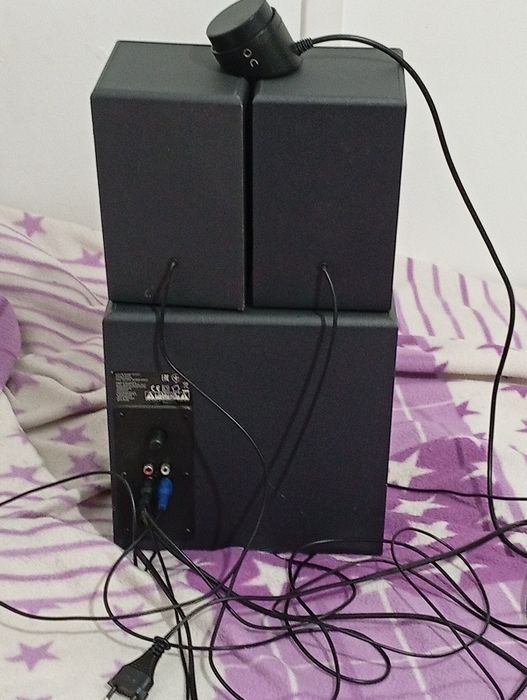 Subwoofer com Colunas Logitech com bom som elevado