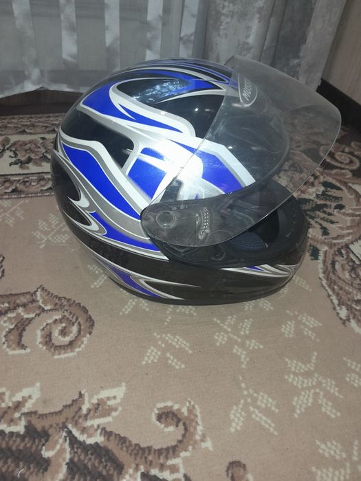 Шолом Musstang розмір S 55-56