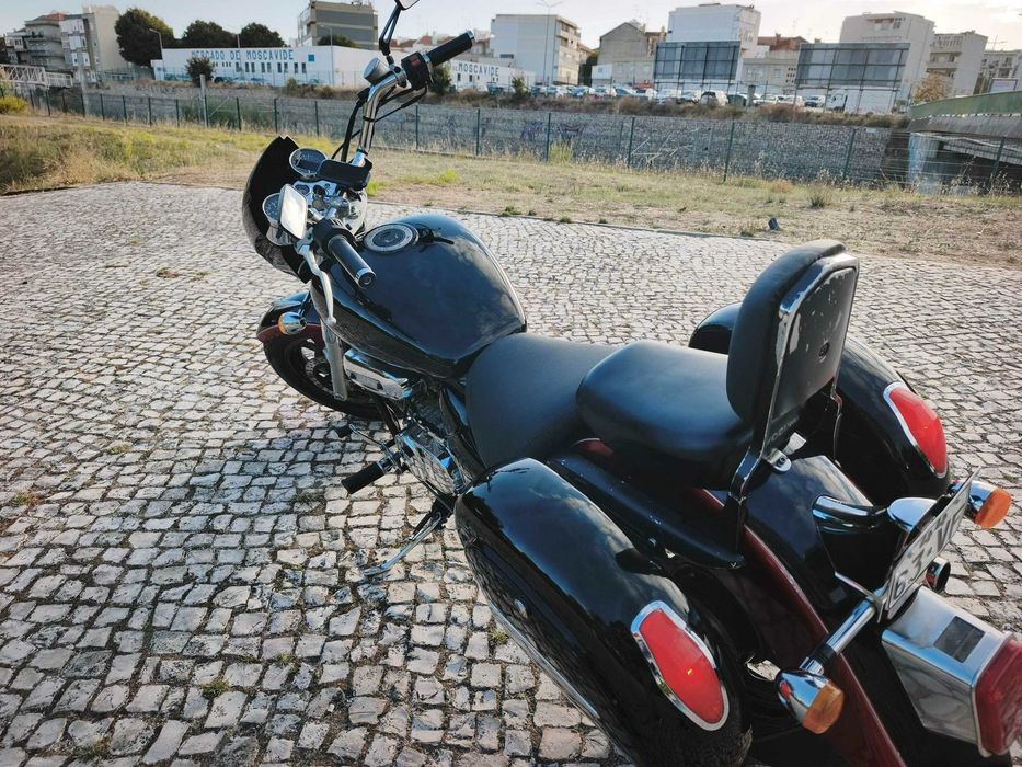 Hyosung Aquila 250