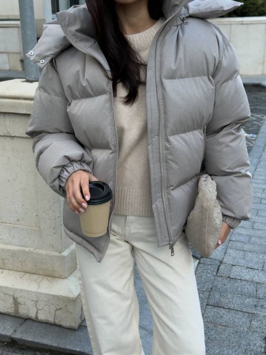 Крутий базовий міні пуховик з якісної жакардової тканини