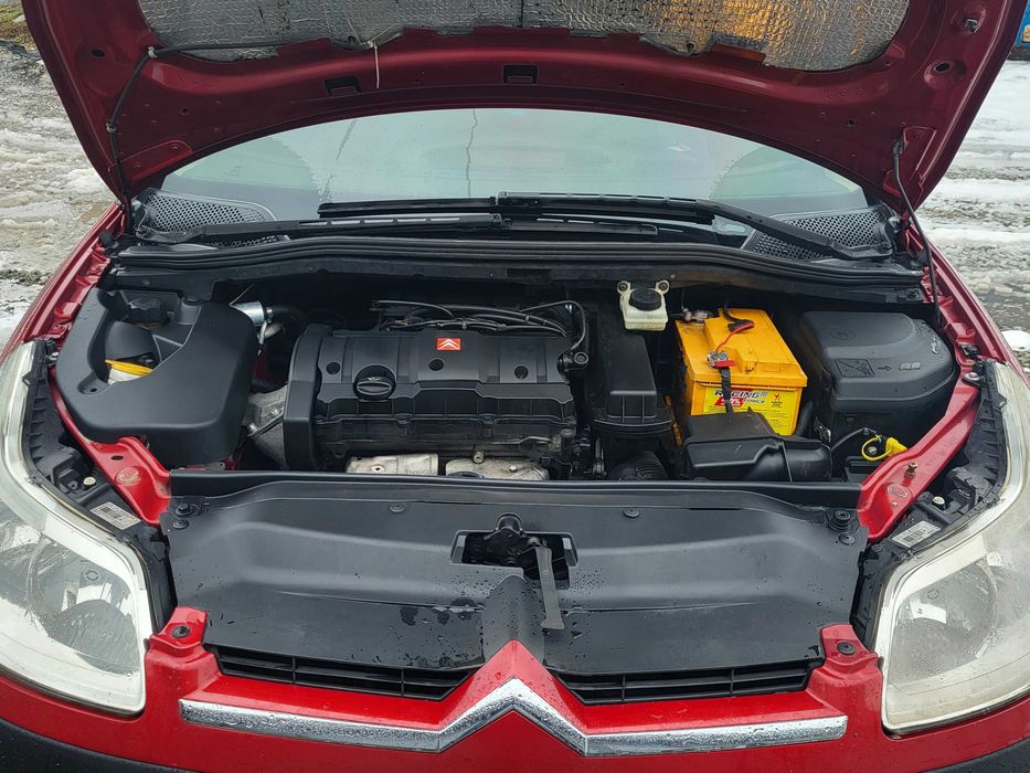 Ситроен С4 -Красный Бензин -Газ Механика