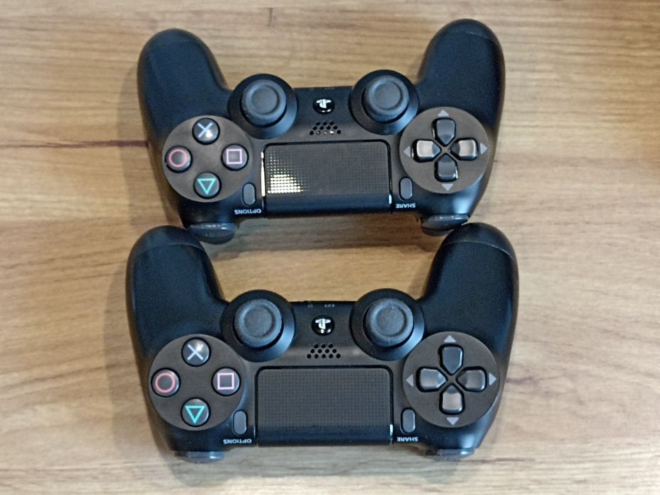 SONY play station PS4 Pro 1TB CUH-7208B