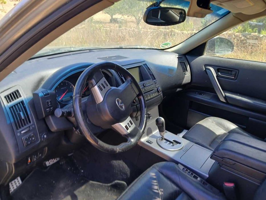 Infiniti FX35 2005 · cerca de 170.000 km · GPL Prins LPi · automático 4WD