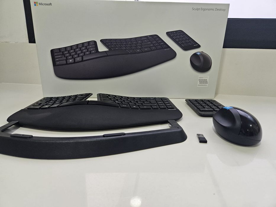 Teclado Ergonómico Microsoft - Português - Sem fios