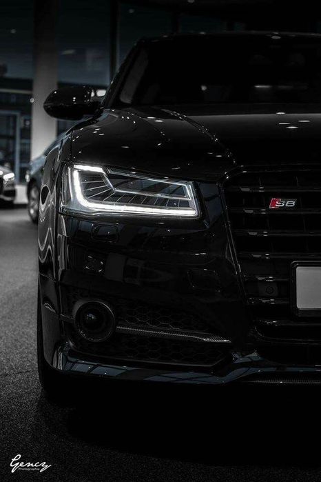 Audi S8