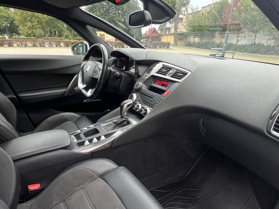 Citroen DS5 2.0HDI 163KM Automat 2012 Biała Perła Alcantara Panorama G. Fotele LED PDC Hak