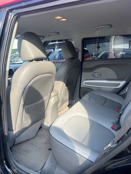Kia Soul Ev +      2018