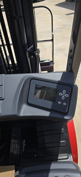 Empilhador JAC 15 L eléctrico