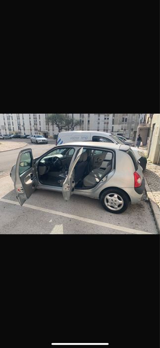 Renault clio 1.2 gasolina impecavel