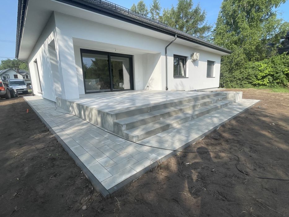 Kompleksowe Układanie Kostki Brukowej