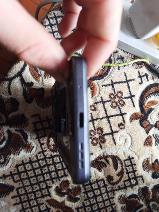Продам телефона moto g04