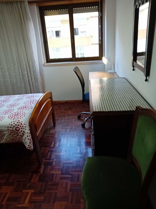 Benfica, Zona do Mercado, quarto individual