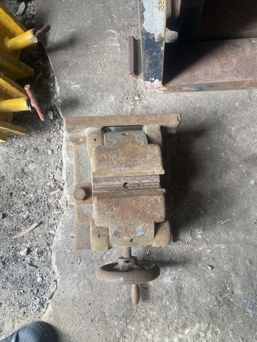 Imadło do rur  11 cm szeroke