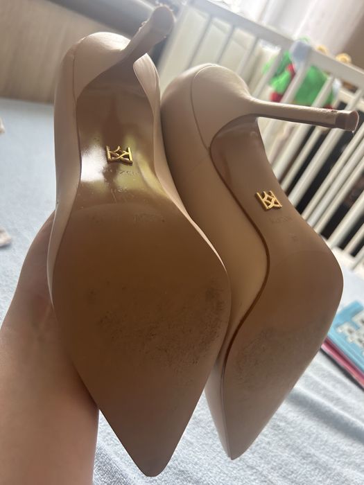 Buty na szpilkach