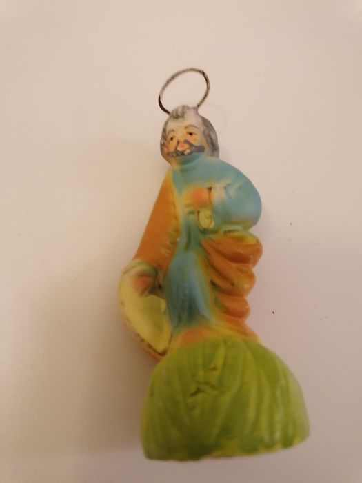 Figuras do presépio em porcelana