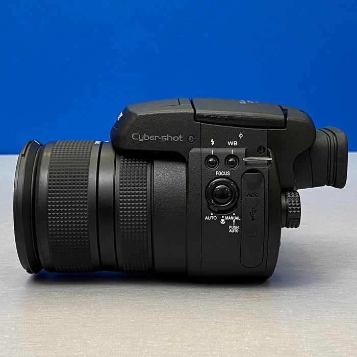 Sony Cyber-Shot DSC-R1 (10.3MP)