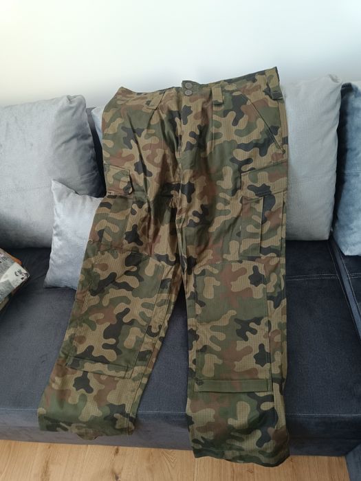 Mundur letni, wojskowy.