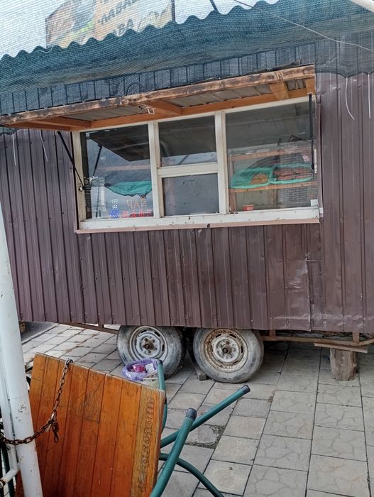 Ларёк рабочий продам.