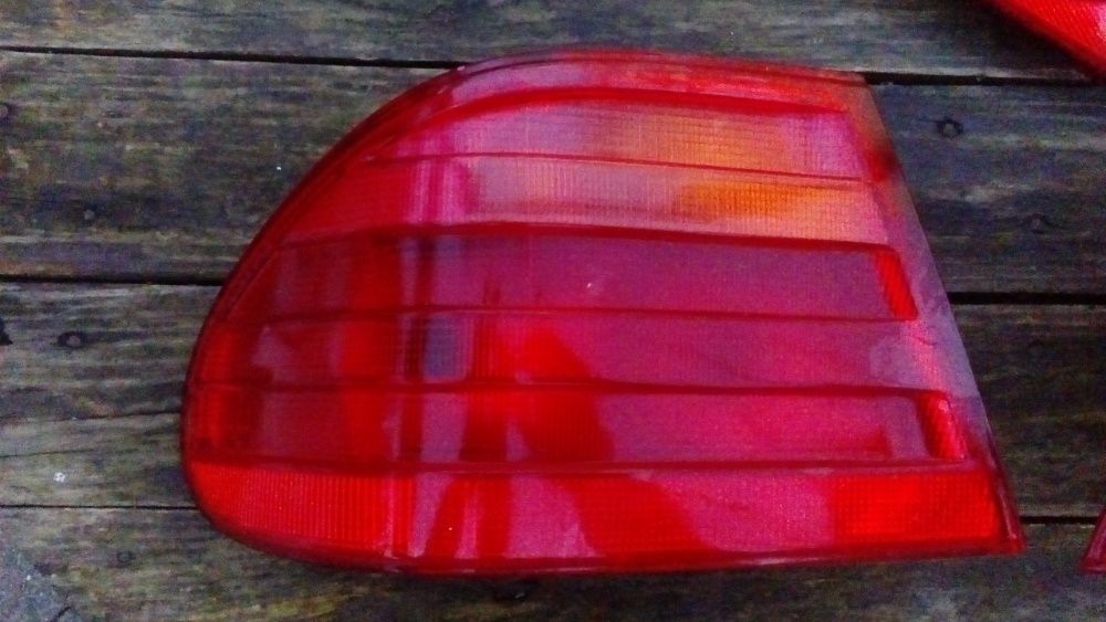 Farois de Stop Mercedes Classe E W210 como novos