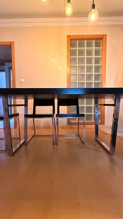 Mesa de jantar com 6 cadeiras