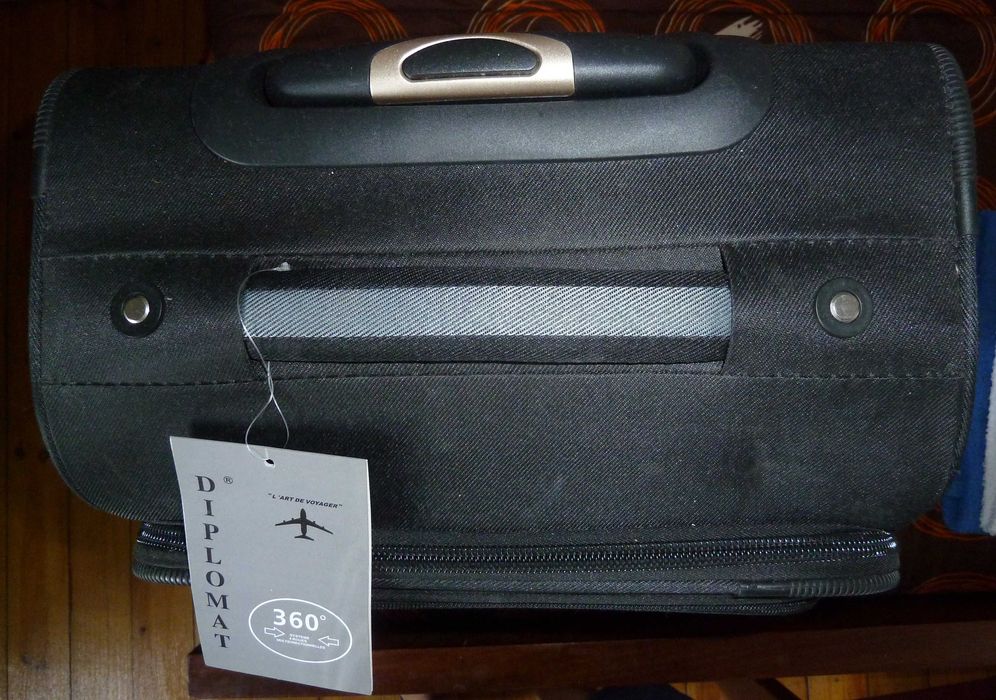 Mala de viagem nova Diplomat 60X37X23 cm - SALDO