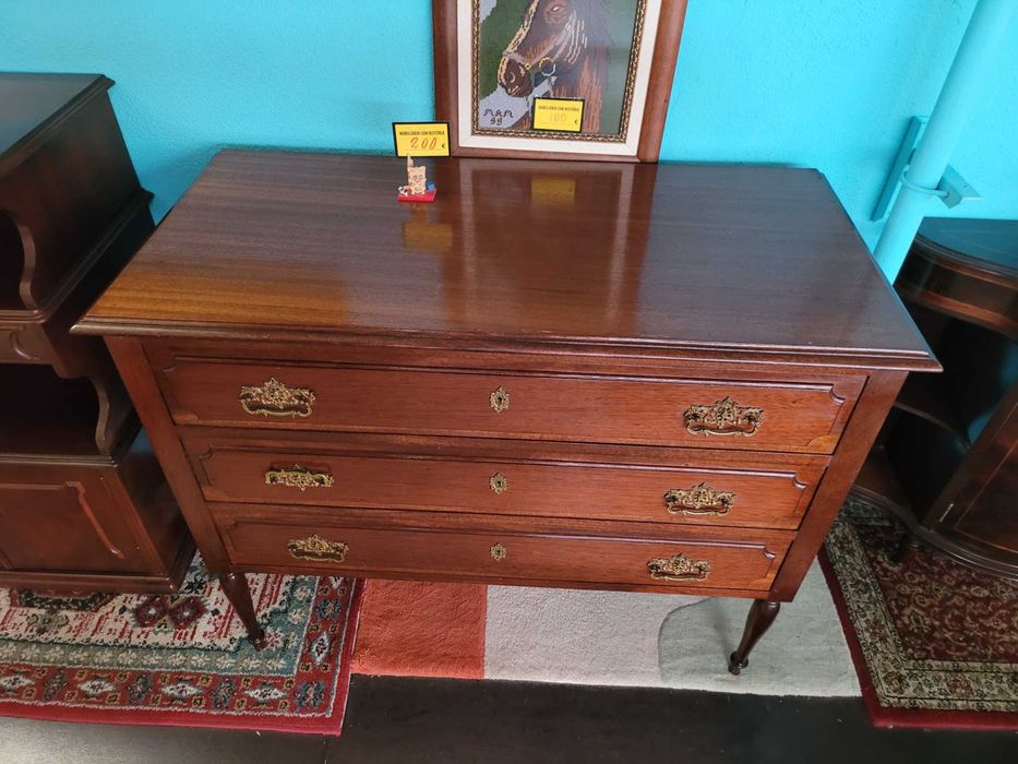 Cómoda antiga três gavetas - Bom estado geral