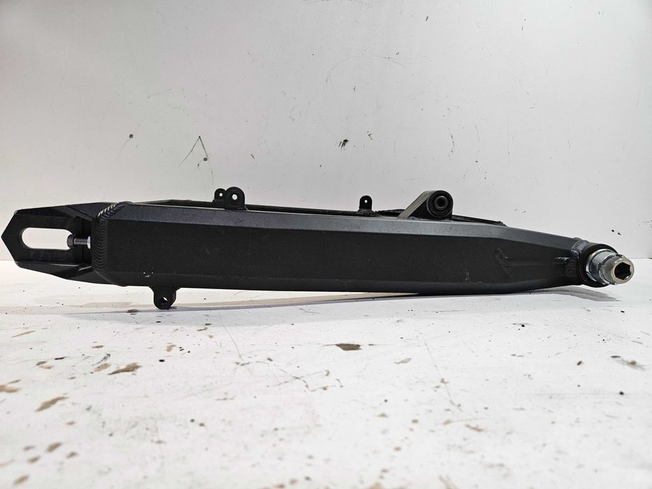 Kawasaki Z 900 wahacz amortyzator oś ośka