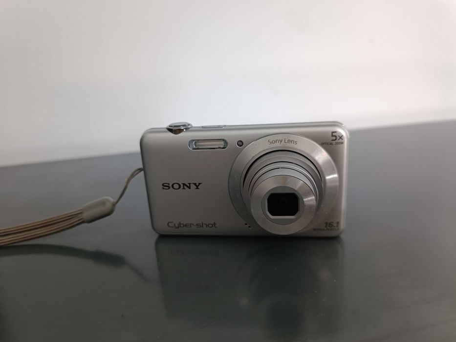 Sony w710 16mp 5x