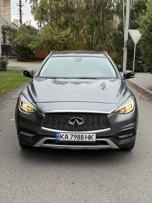 INFINITY QX30 2017 год