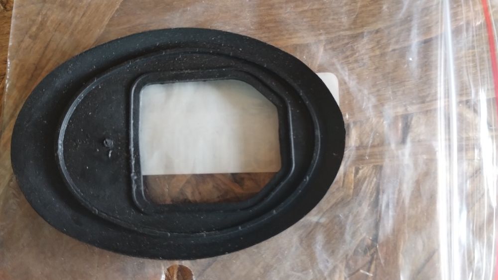 Прокладка під антену VAG