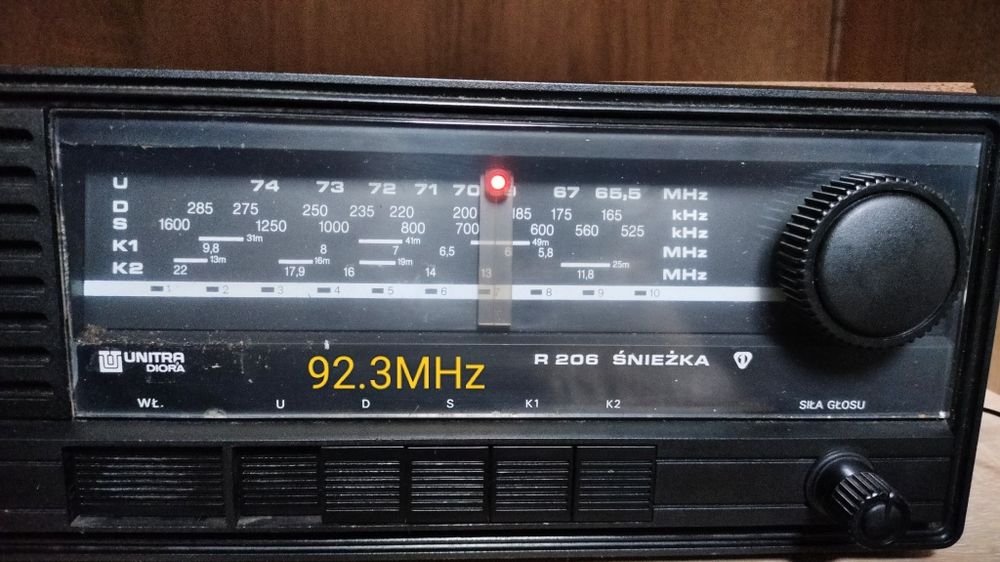Radio Unitra śnieżka r 206 przestrojona na nowy UKF