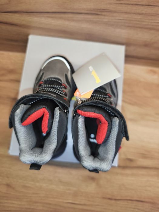 NOWE buty Bench r.27