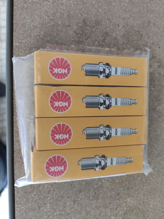 Vela NGK 5942 LZKAR7B