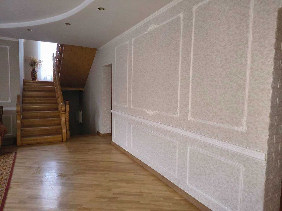 Продам 3-поверховий будинок в Березині 3449
