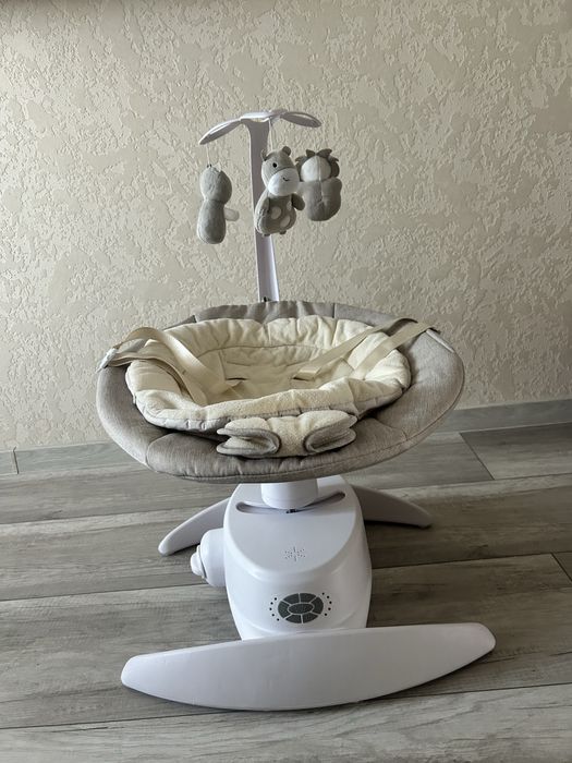 Заколисуючий центр carello