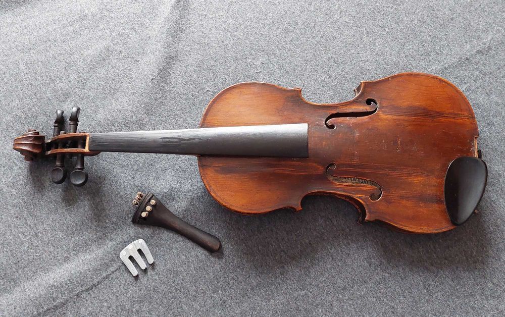 Stare skrzypce Suzuki Violin Nagoya (uszkodzone)