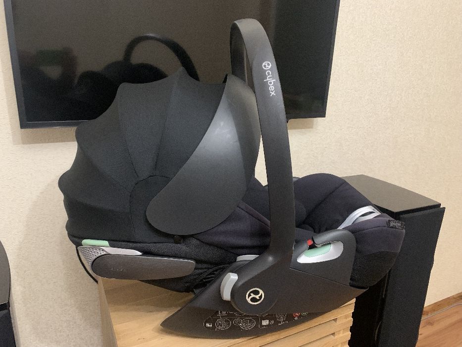 Автокрісло Cybex cloud t
