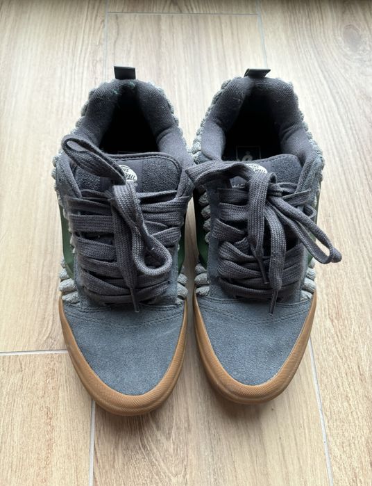 Vans trampki sztruksowe 41 oryginalne