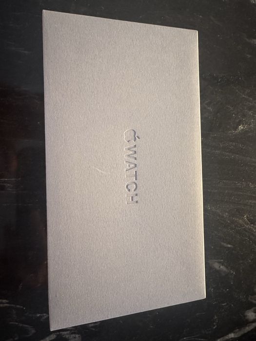 Apple Watch Ultra 2 49 mm Black Titanium + bransoleta Milanese M