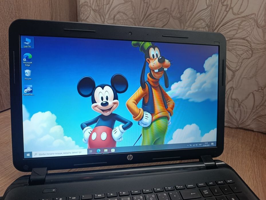 Ноутбук Hp 250 для побутових задач/Проц. двоядернийтАМD E1-2100 Radeon HD Graphics/Відеокарти дві AMD Radeon HD 8210m i AMD HD8500m/ОЗП4GB