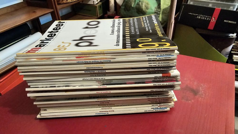 Lote 30 revistas Marketeer (2000–2009) + 4 suplementos