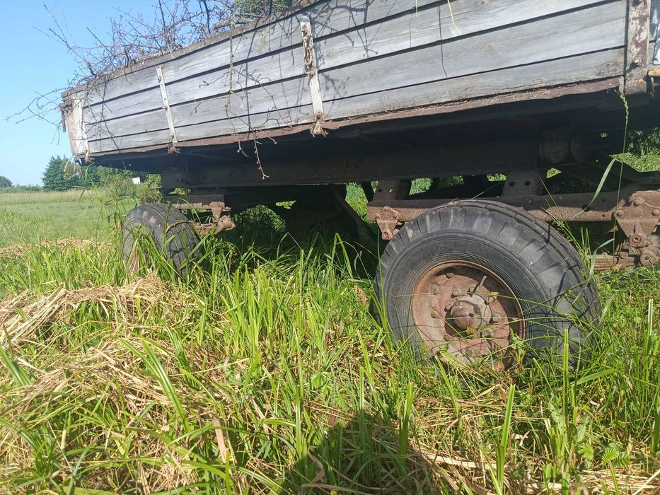 Продам прицепа до трактора на ресорах