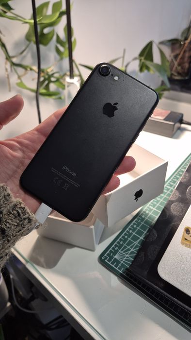 IPhone 7 128g preto ecrã novo e caixa original