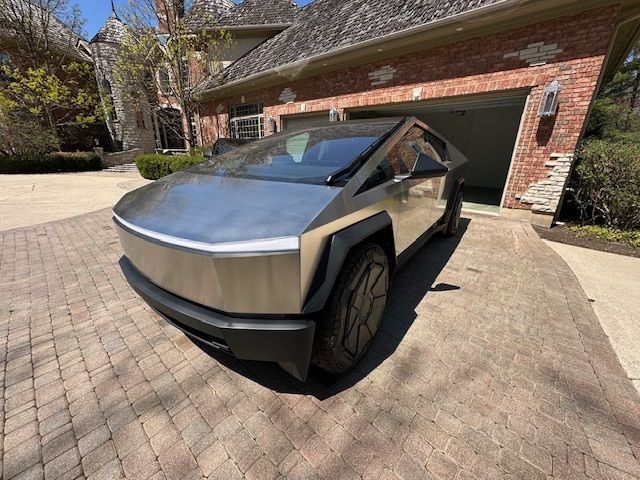 Tesla Cybertruck Cyberbeast Foundation Series / Nowy / Rejestracja PL/FV 23%/Leasing