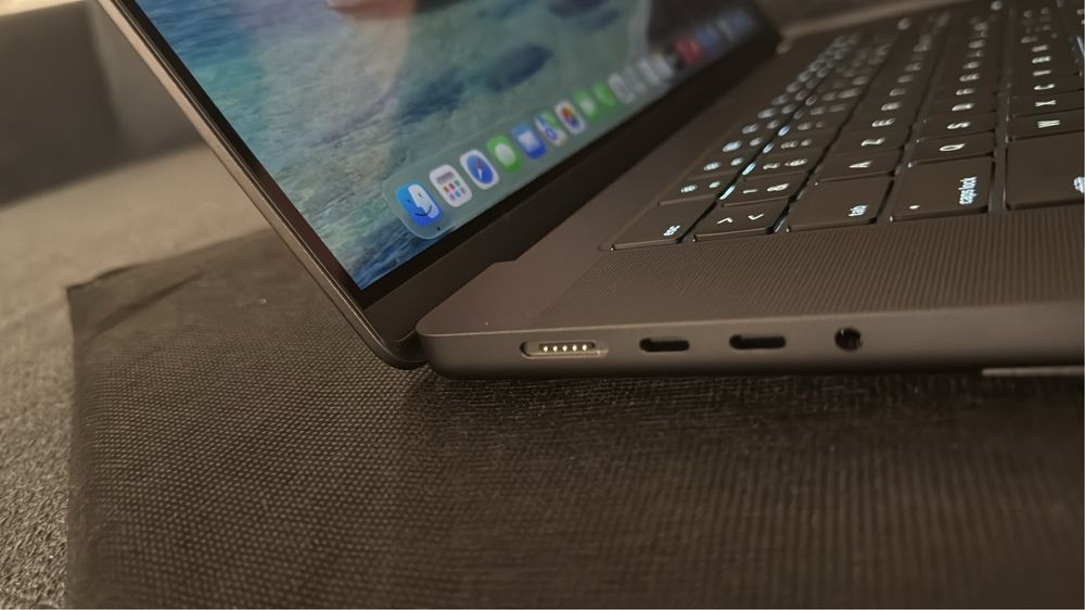 Apple MacBook Pro 16-inch M4 Max como novo