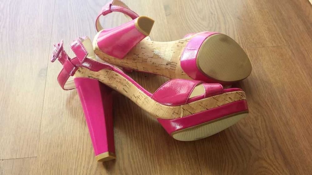Sandálias Steve Madden