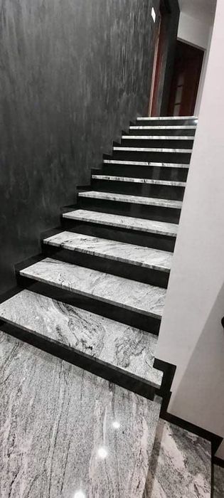 Blaty kuchenne, schody  z granitu konglomeratu